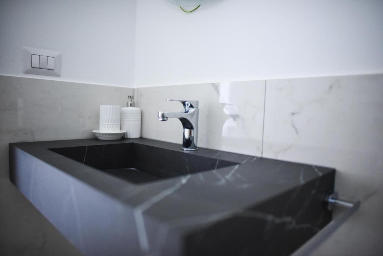 Corso Vittorio Elegant Suites Lipari Exterior foto